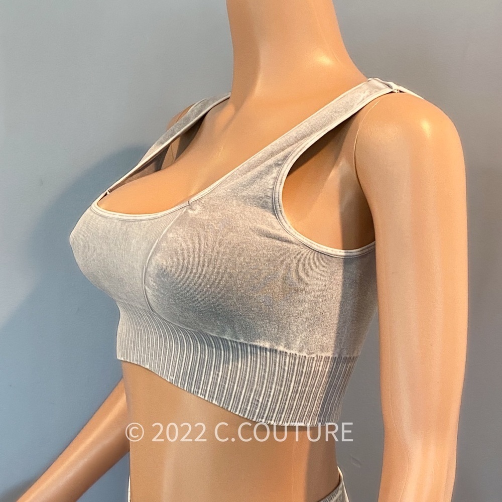 NEW FREE PEOPLE High-Rise 7/8 Good Karma 2-Pocket Leggings and Karma bra $136 - Picture 3 of 16